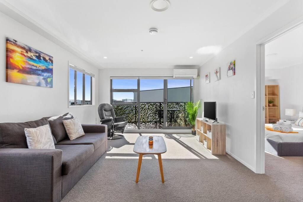 Eden Terrace Two Bedroom Free Parking Оукланд Екстериор снимка